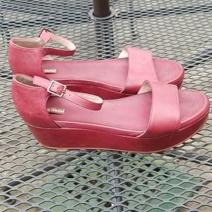 Red platform Gee WaWa sandals